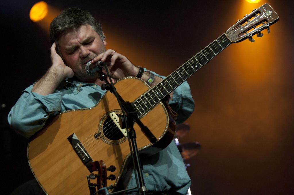 Nothing but the truth with folk star Chris | Border&nbsp;Telegraph