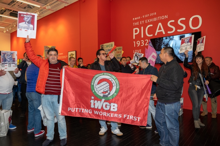 Union Workers Rally at Tate Modern, Protesting Corporate&nbsp;Sponsor