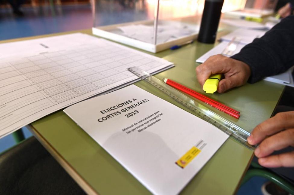 Spain’s Socialist Party wins general election, but will need help to form coalition &Catalan&nbsp;tweet