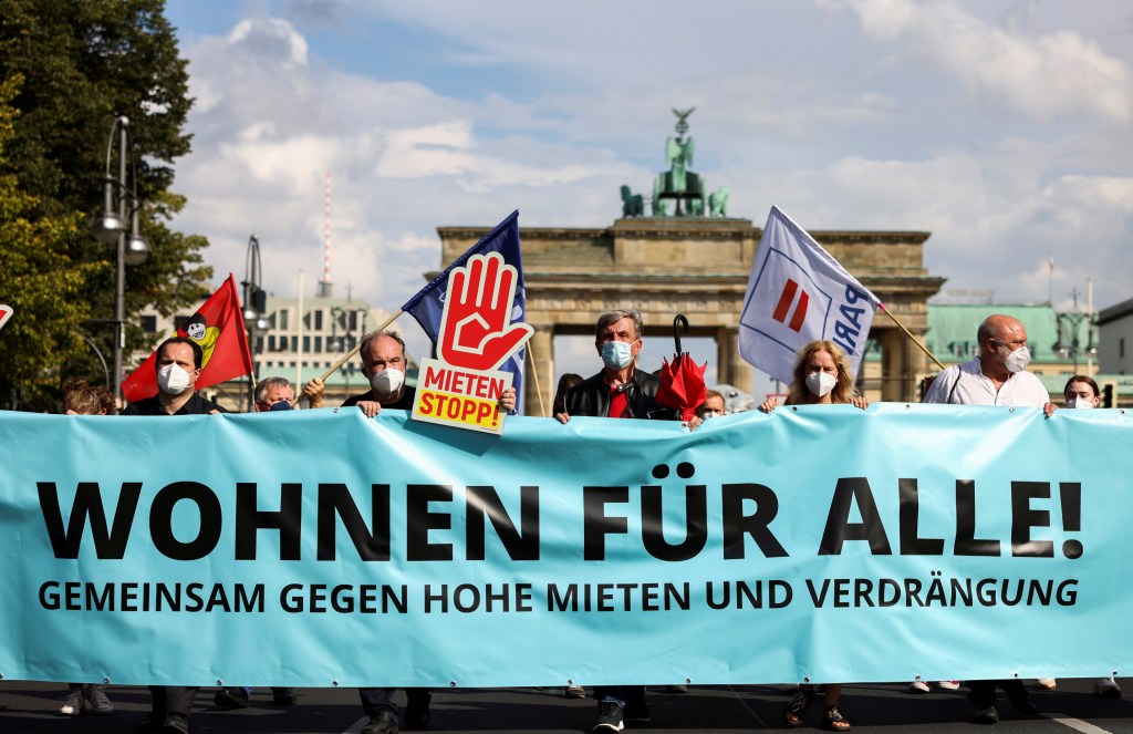 Berliners vote to expropriate large landlords in non-binding referendum |&nbsp;Reuters