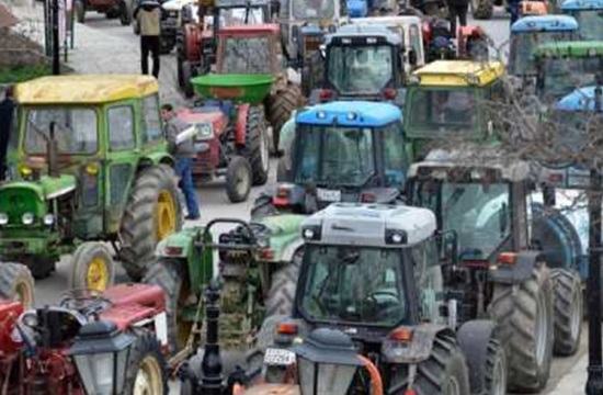 Tornos News | Protesting Greek farmers plan to block national roads with tractors&nbsp;again
