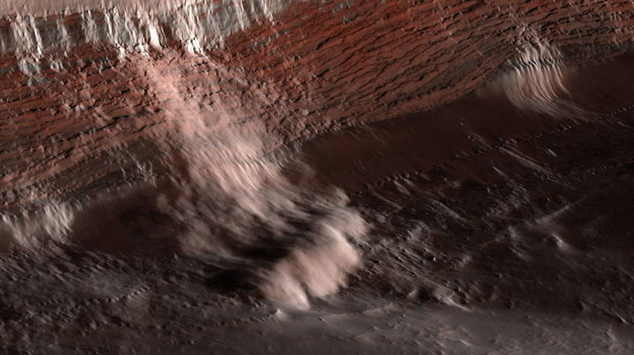 Massive, deep deposits of ice found on Mars |&nbsp;Astronomy.com