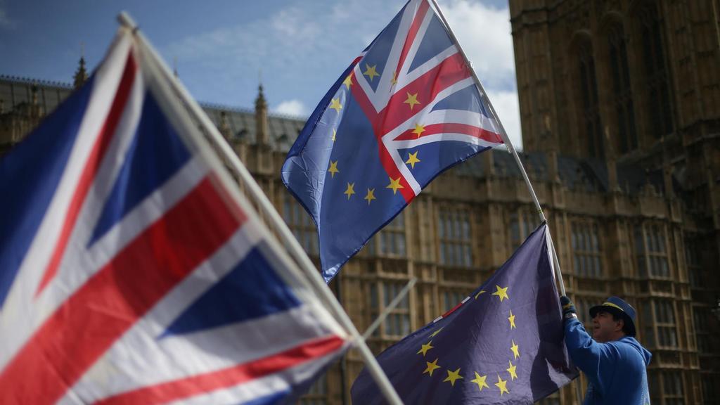 EU leaders agree Brexit guidelines but set deadline on Ireland – The&nbsp;National