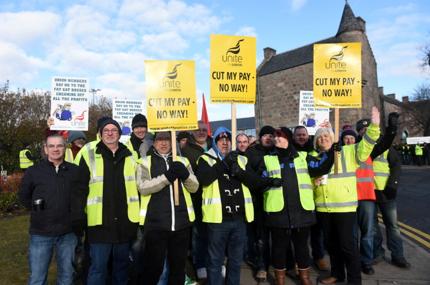 No end to Aberdeen bus strike as talks break down | Press and&nbsp;Journal