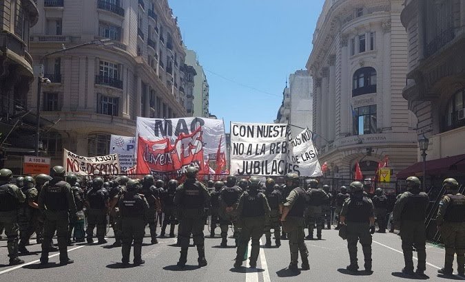 Argentina: Unions, Social Movements Renew Protests | News | teleSUR&nbsp;English