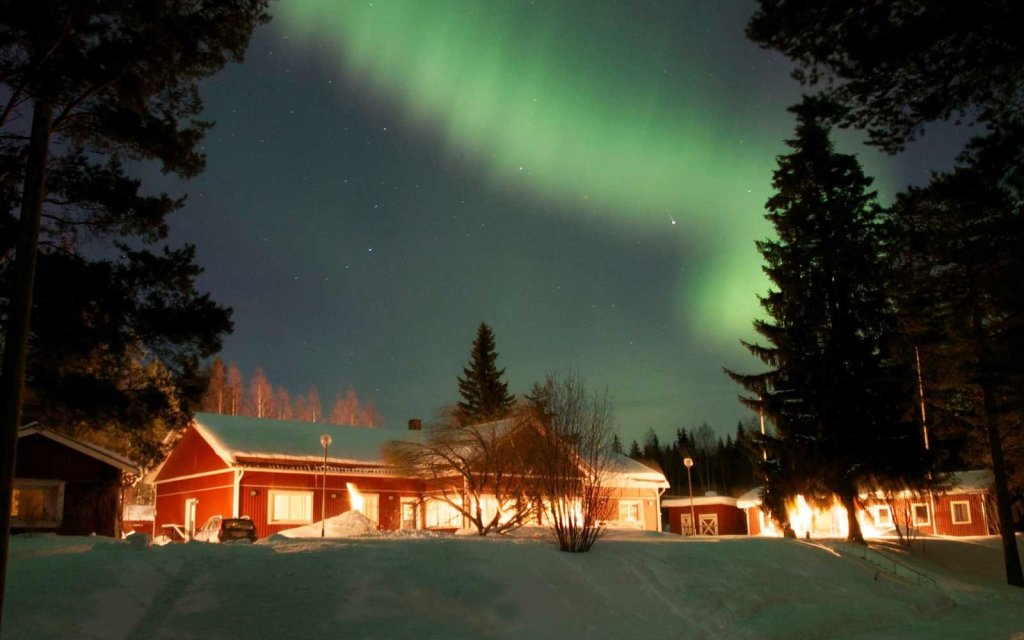 The Best Places to See the Northern Lights in March 2018 | Travel +&nbsp;Leisure