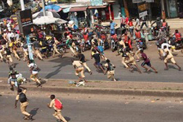 Argentina Striking workers bring Buenos Aires to a standstill | Morning&nbsp;Star