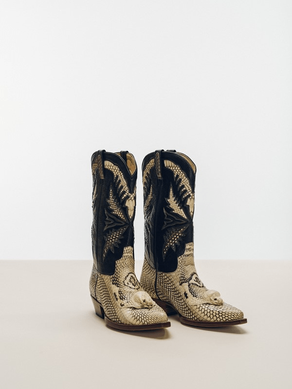 The Photographer Turning His Lens on America’s Illegal Wildlife Trade |&nbsp;AnOther