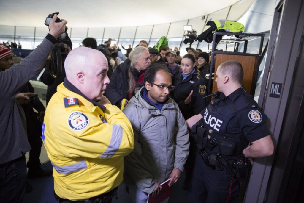 Anti-poverty protesters disrupt Toronto budget debate | Toronto&nbsp;Star